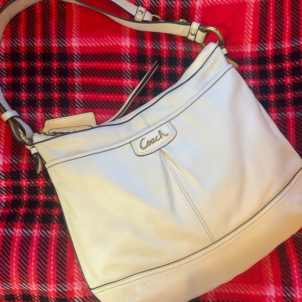 Coach Off-White Shoulder Bag